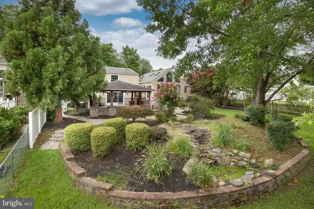 737 Shore Dr, Joppa