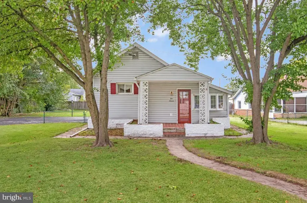 516 Oakwood Rd, GLEN BURNIE