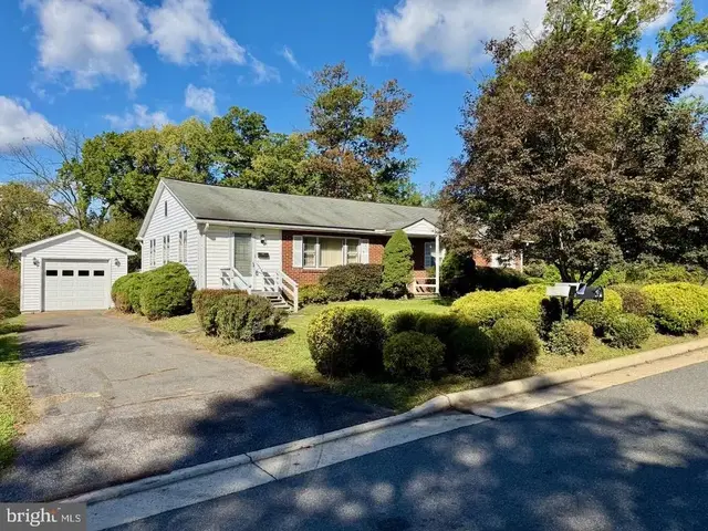 211 N 33 St, Purcellville