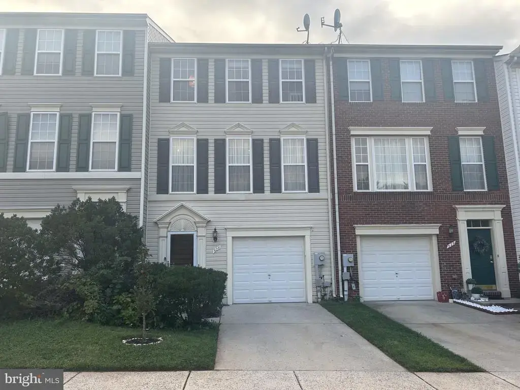 527 Sylvan Ct, FREDERICK