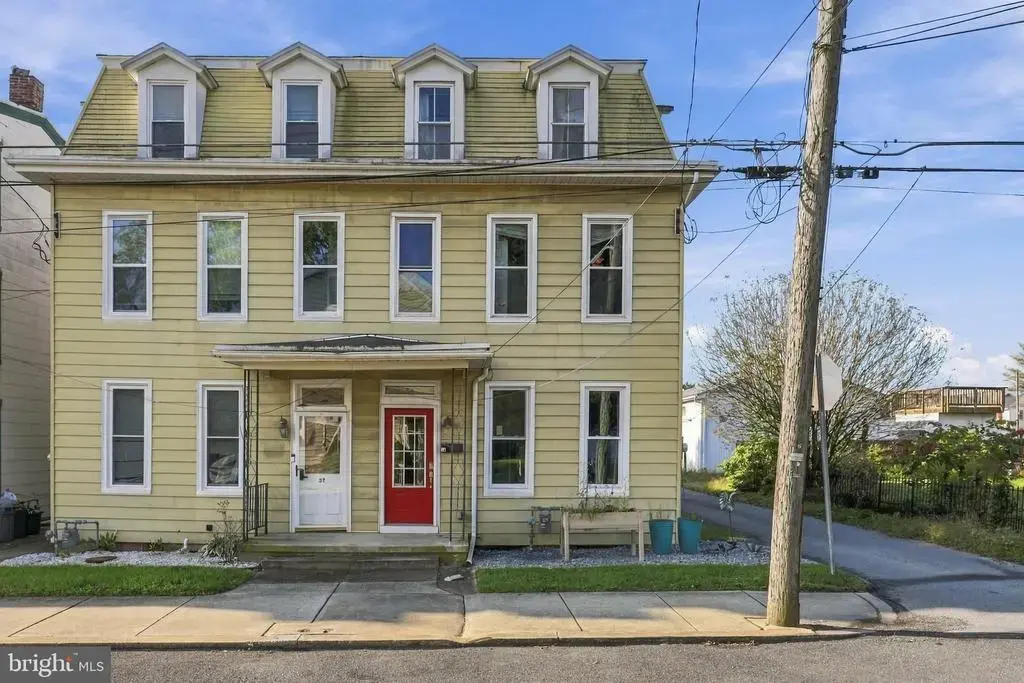 54 W Donegal St, MOUNT JOY