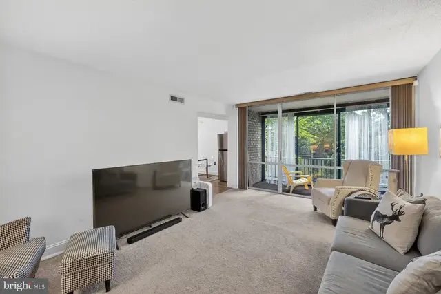 8695 Greenbelt Rd #201, Greenbelt