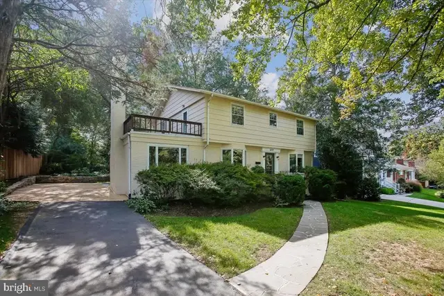 6717 Weaver Ave, Mclean
