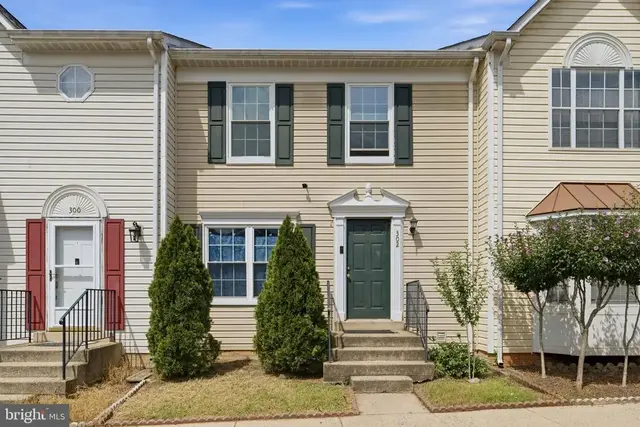 302 Moseby Ct, Manassas Park