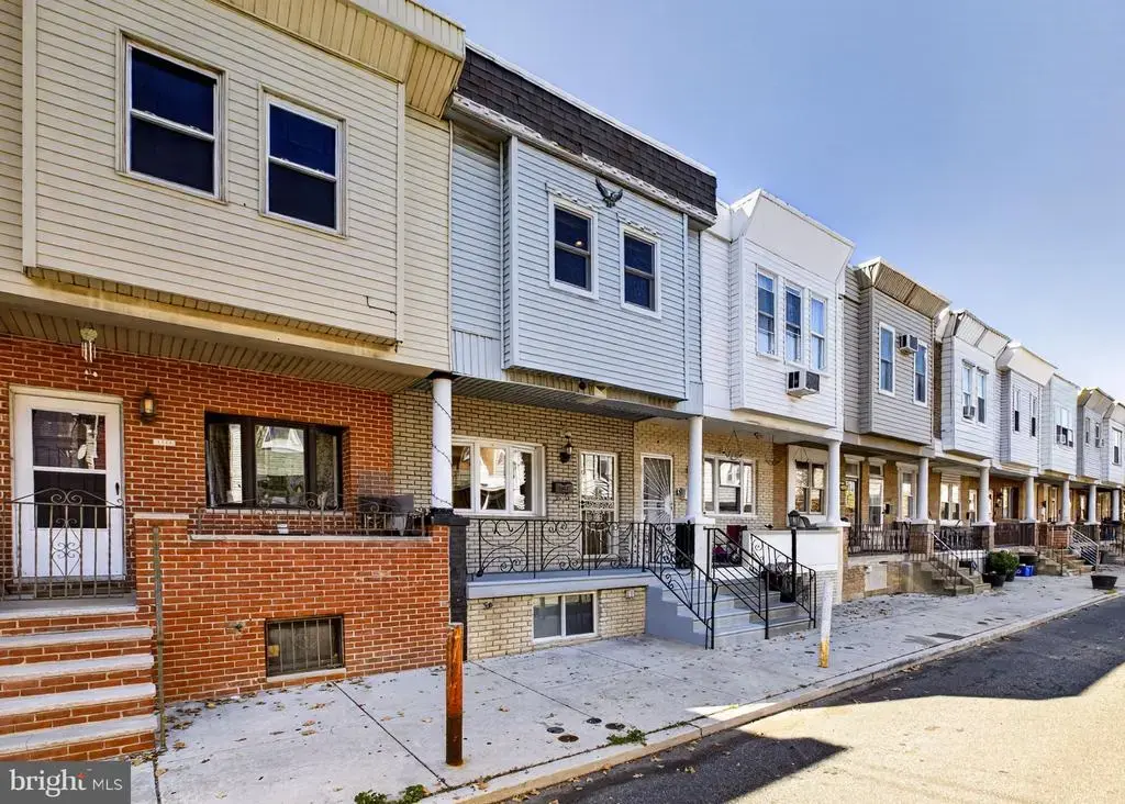 2442 S Lawrence St, PHILADELPHIA