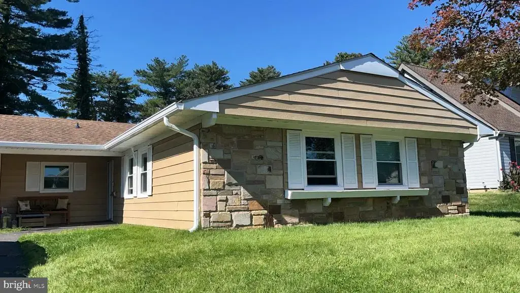 11 Hasting Ln, WILLINGBORO