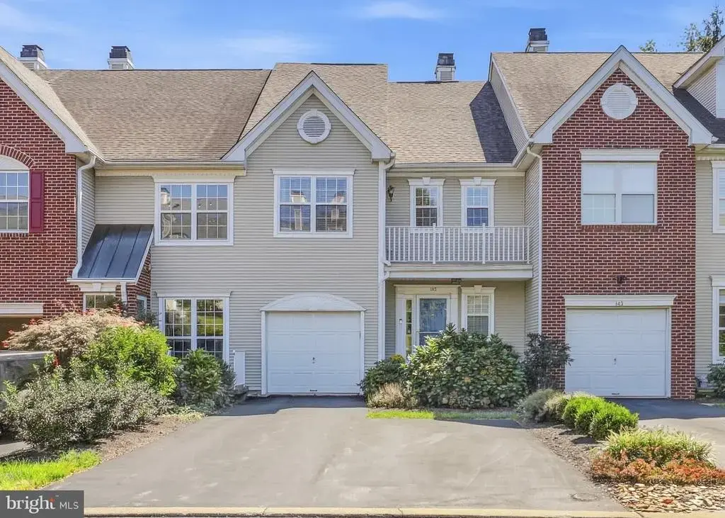 145 Timothy Cir, WAYNE