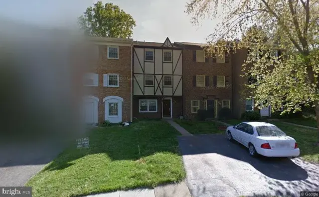 14823 Hoxton Sq, Centreville