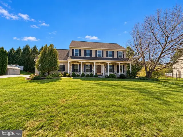 502 Stonebridge Dr, Lebanon