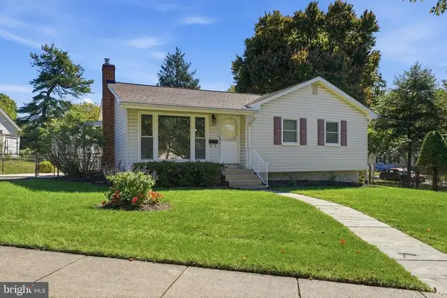 1009 Neal Dr, Rockville