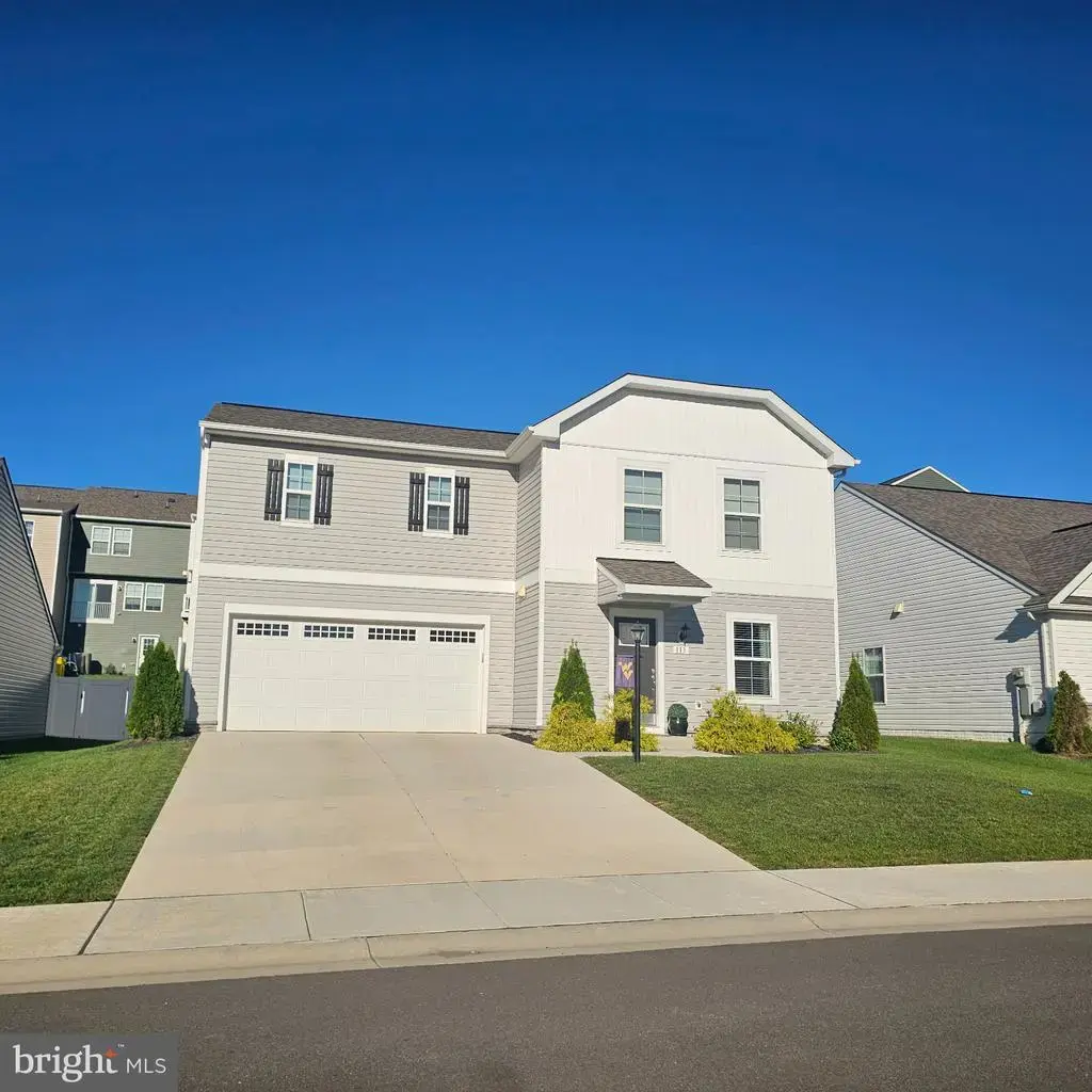 113 Ludgate Mnr, FALLING WATERS