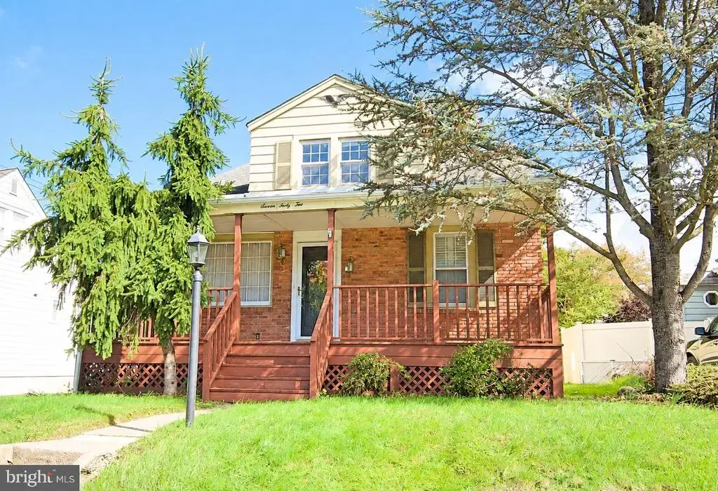 742 Mayflower Ave, TRENTON