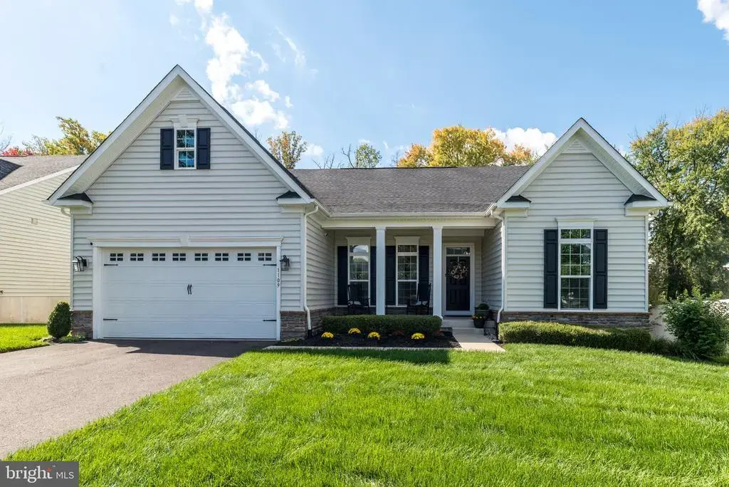 1109 Lynch Cir, WARMINSTER