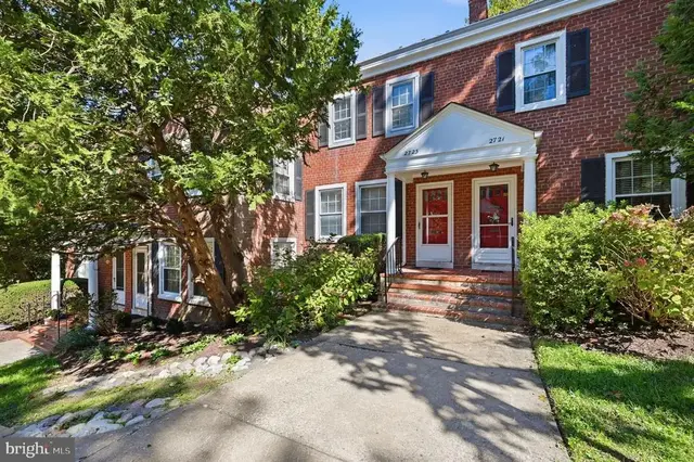 2723 S Buchanan St, Arlington