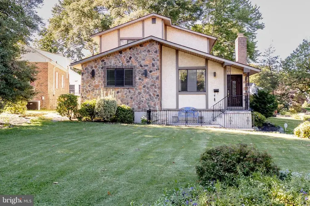 101 Garfield Ave, COLLINGSWOOD