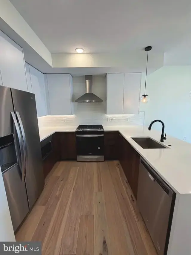 1723 Francis St #4h, Philadelphia