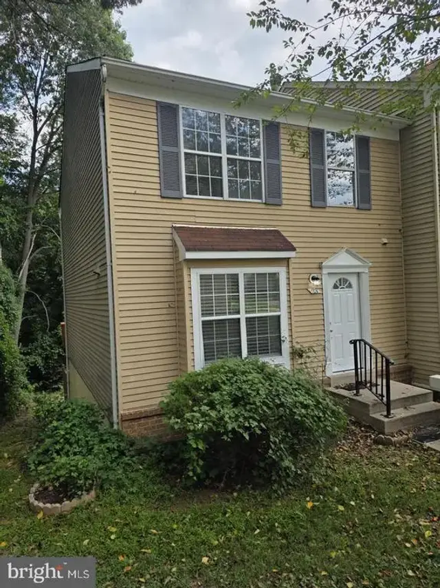 23 Grotto Ct, Germantown