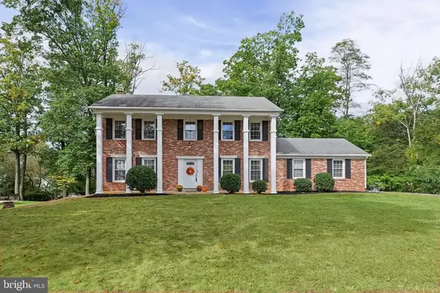 26216 Rudale Dr, Clarksburg