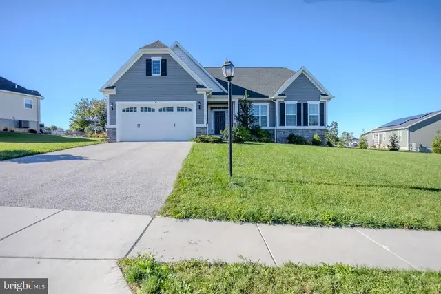 225 Ripple Dr, Hanover