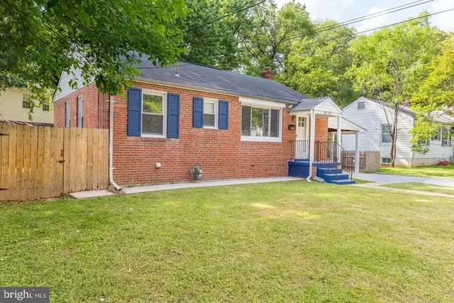 9712 51st Ave, College Park
