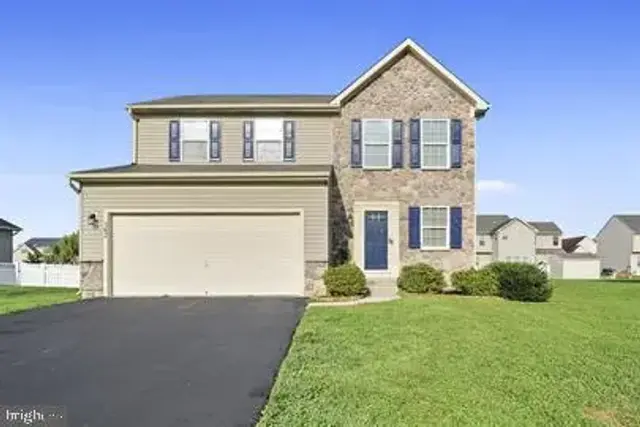362 Harvest Grove Trl, Dover