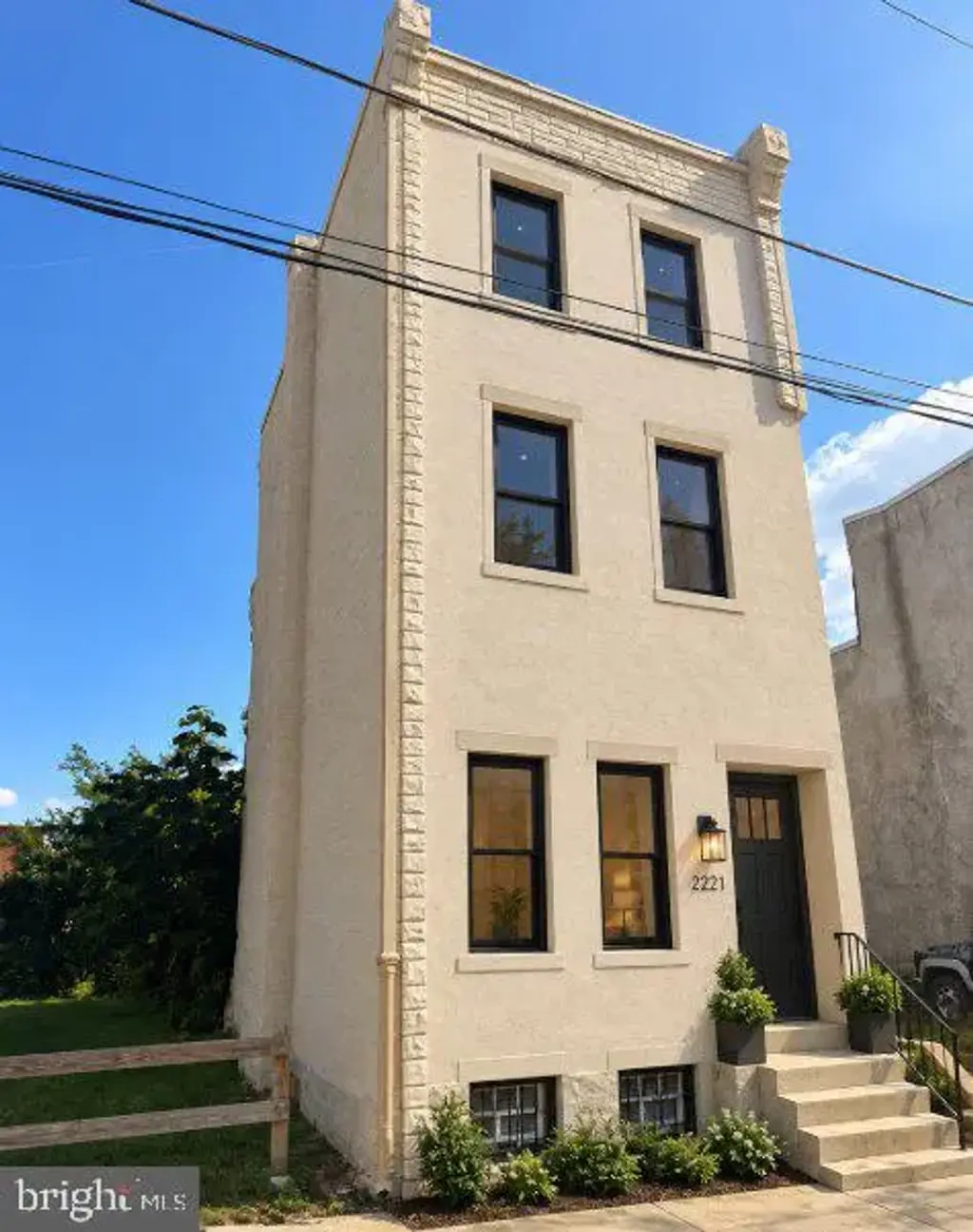 2221 N Uber St, PHILADELPHIA