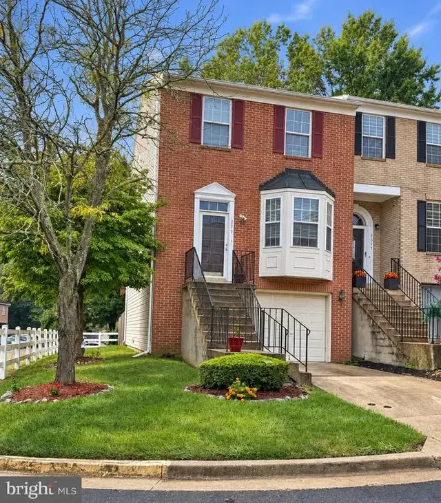 2319 Woodbark Ln, Suitland