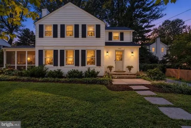 5908 Cromwell Dr, Bethesda
