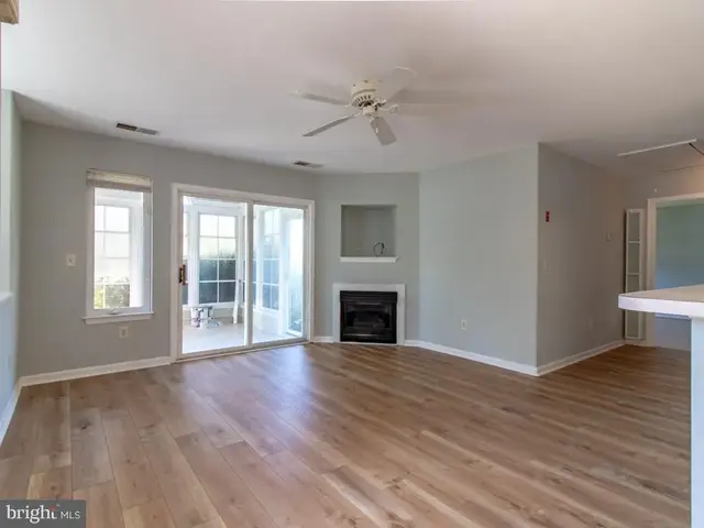 159 Lakeside Dr, Lewes