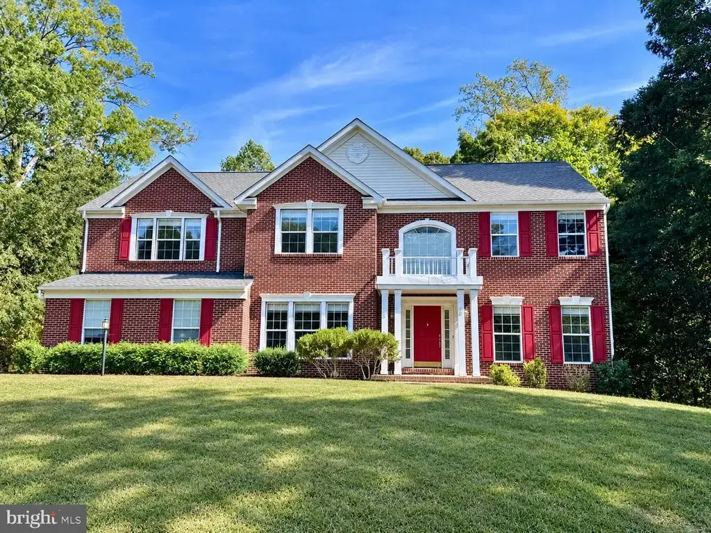 70 Crestwood Ln, STAFFORD