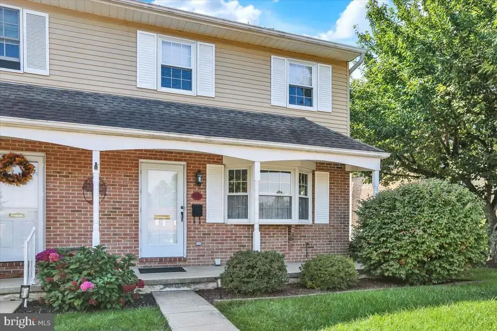 200 Popodickon Dr, BOYERTOWN