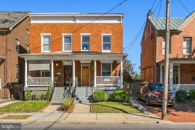 231 W South St, Frederick