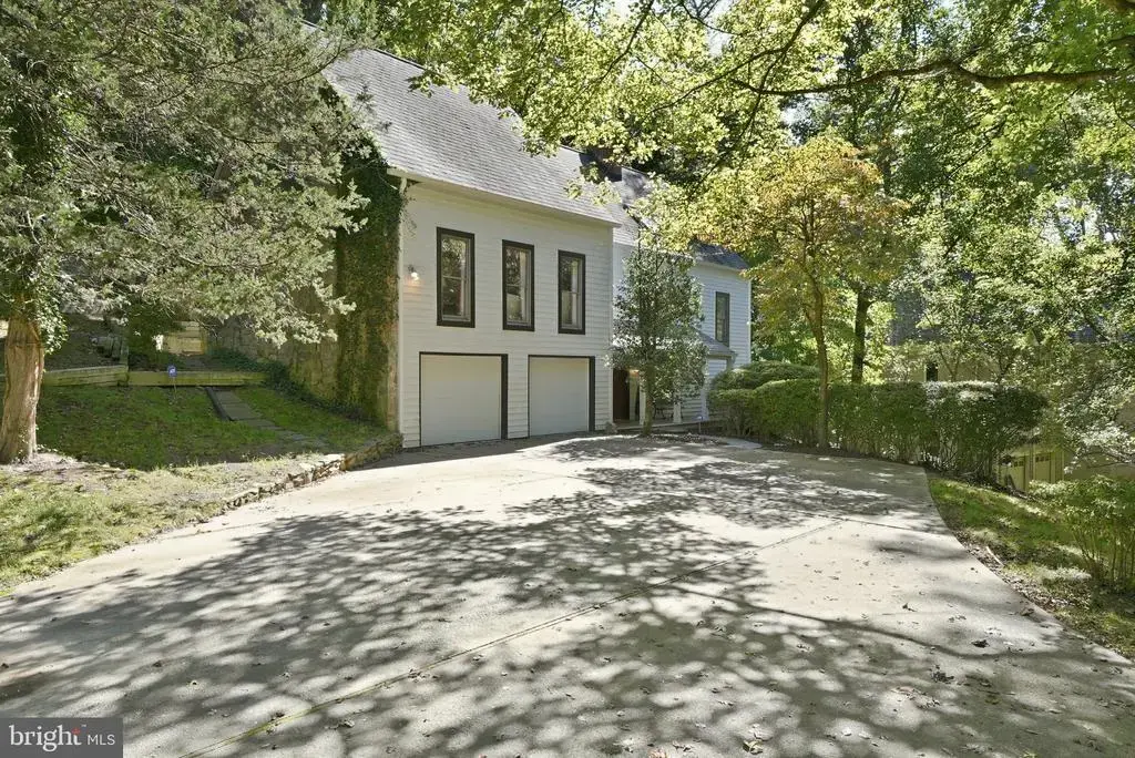 1345 Kirby Rd, MCLEAN