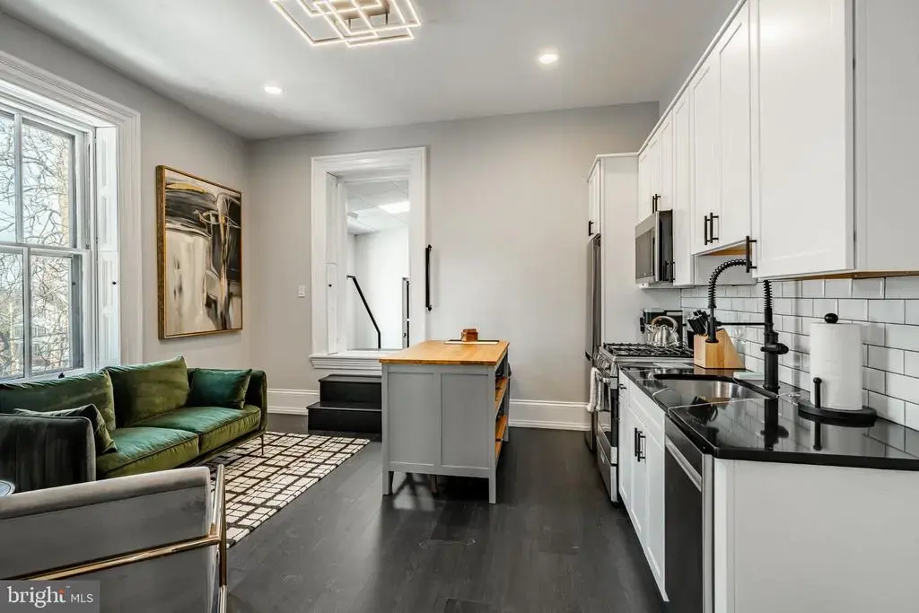 305 S Walnut St #4, WEST CHESTER
