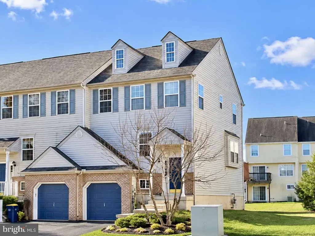 326 Northdown Dr, DOVER