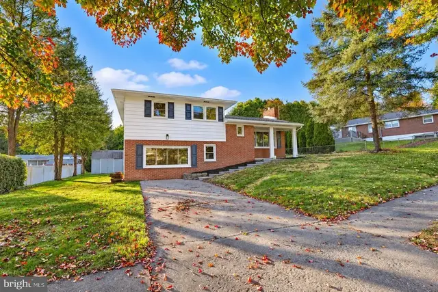 205 Ridgeview Rd, New Cumberland