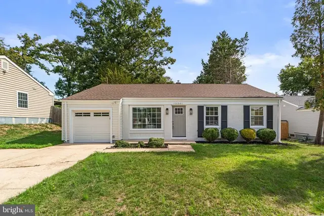 13201 Claxton Dr, Laurel
