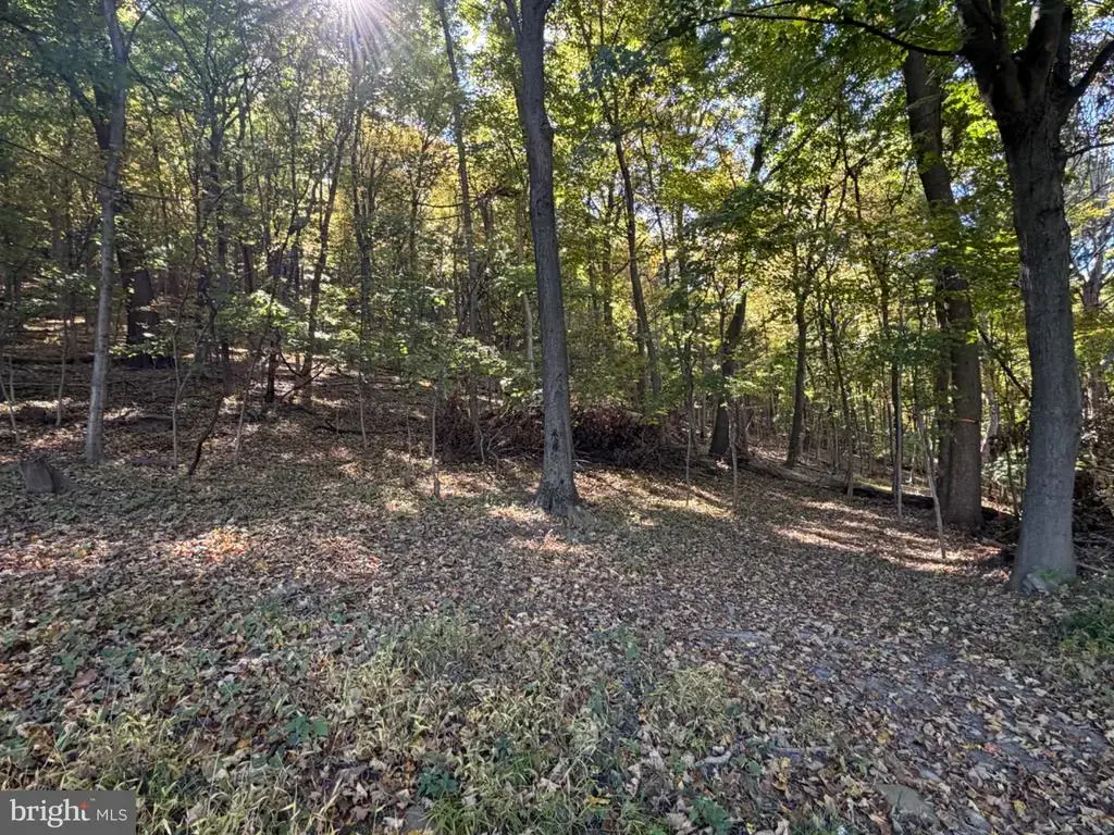 2 Reservoir Ln, RIDGELEY
