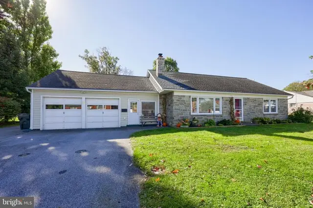84 Rose Ave, Leola