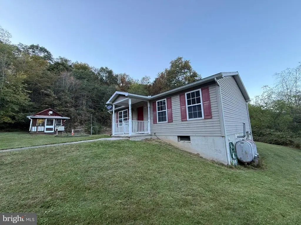 21938 Hollow Rd, NEELYTON