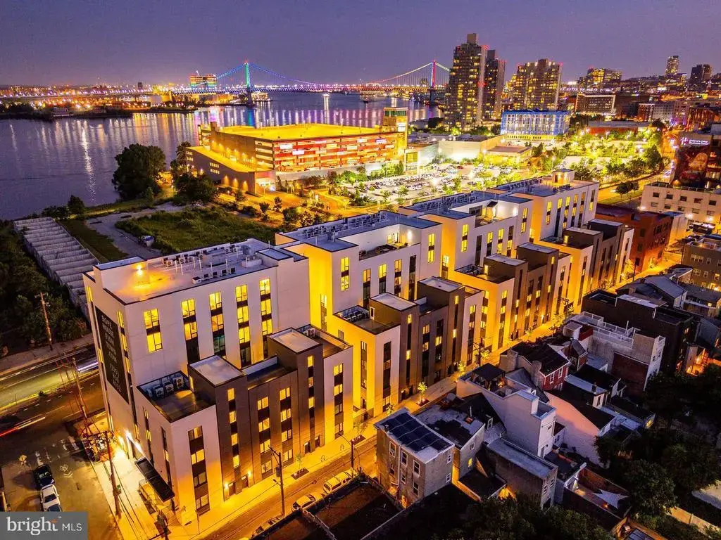 1130 N Delaware Ave #425, PHILADELPHIA