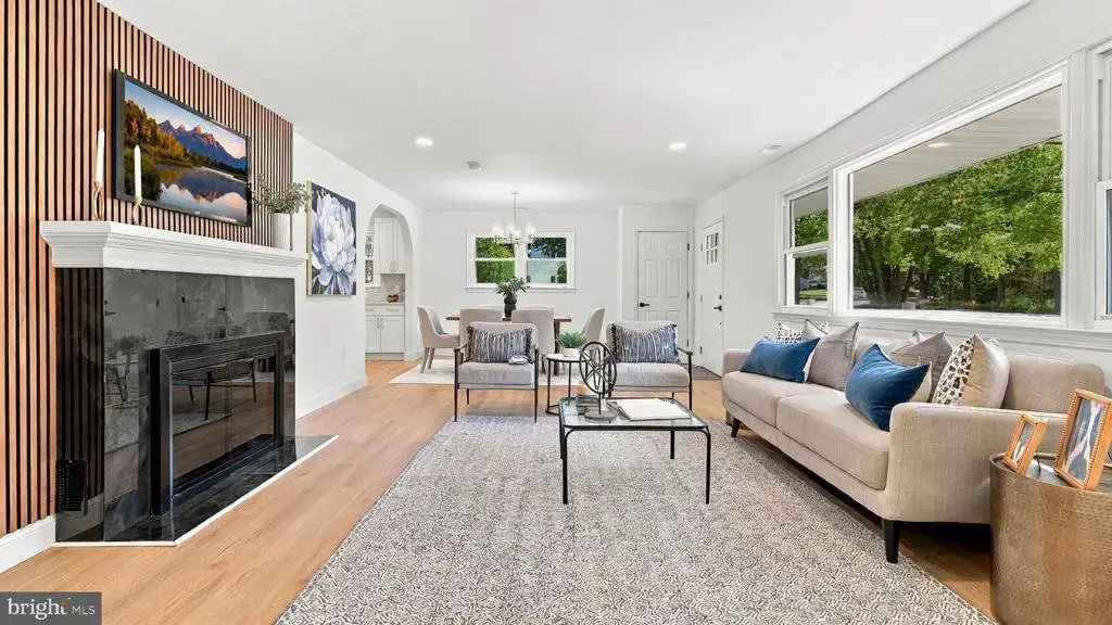 38 Christopher Mill Rd, MEDFORD