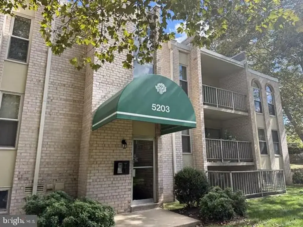 5203 Duke St #302, ALEXANDRIA