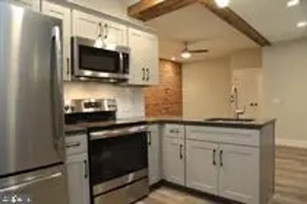 721 N Duke St #11, LANCASTER