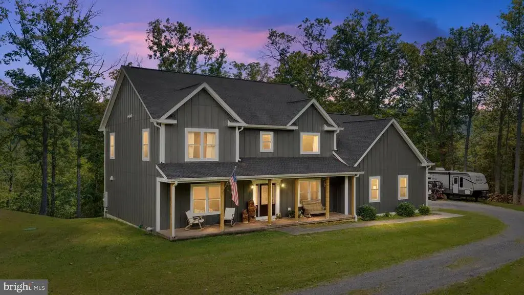 449 Vixen Ln, GERRARDSTOWN