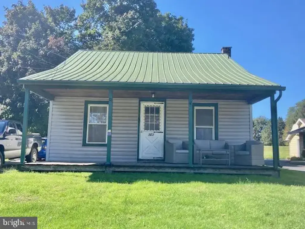 363 E Fulton St, EPHRATA