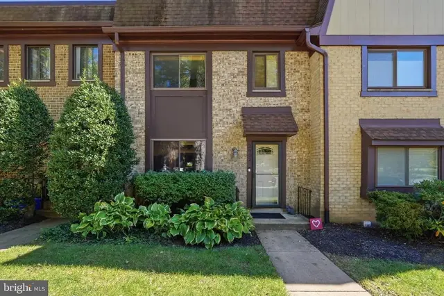 2902 Jermantown Rd #27, Oakton
