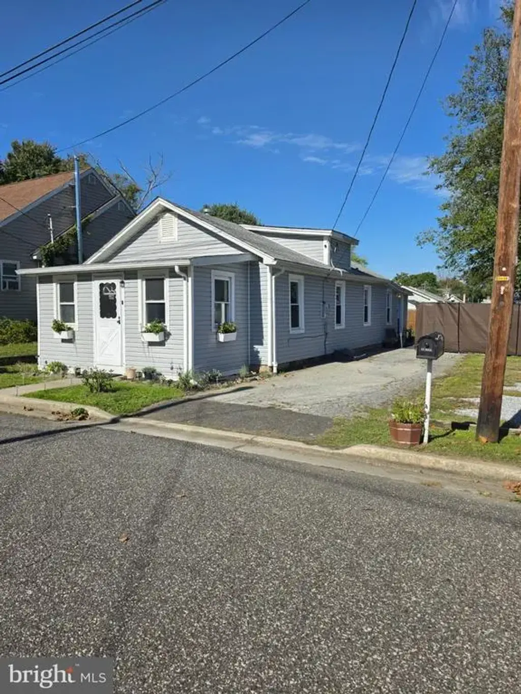 152 Georgia Rd, PENNSVILLE