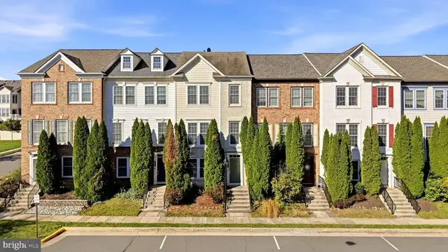 197 Great Laurel Sq Se, Leesburg