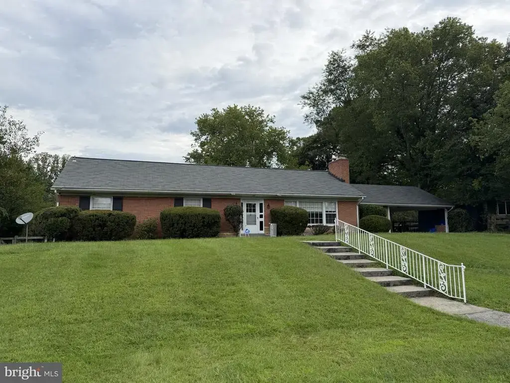 9220 Quintana Dr, BETHESDA